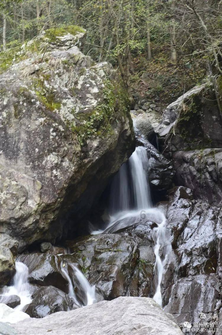 新春走基层丨江西全南：“铁花”绽放迎新春